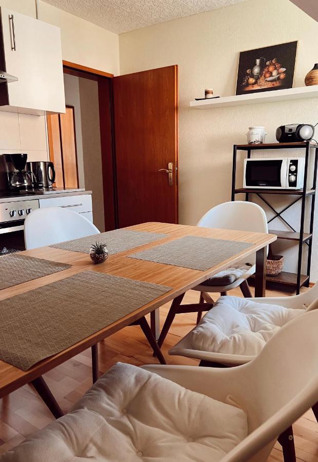 Ferienwohnung Moselflair Mit Direktem Blick Auf Die Mosel Und Weinberge Oberfell Exterior photo